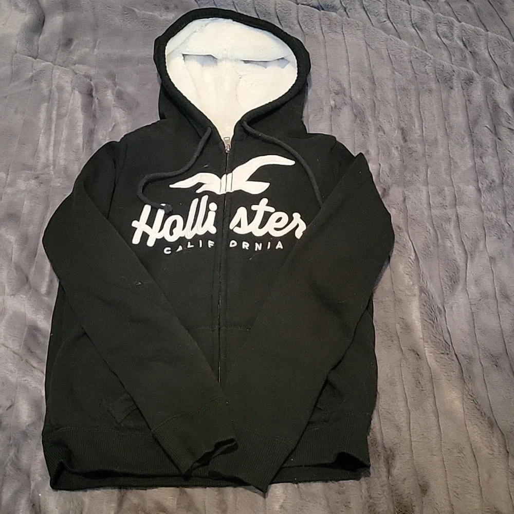 Hollister Hoodie - Picture 1 of 3